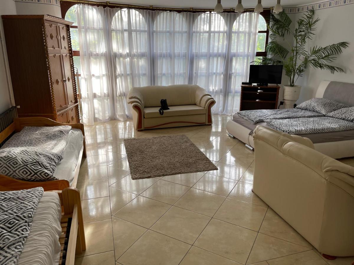 Szimpla Vendeghaz Hotell Miskolc Exteriör bild