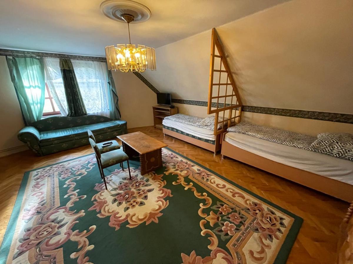 Szimpla Vendeghaz Hotell Miskolc Exteriör bild