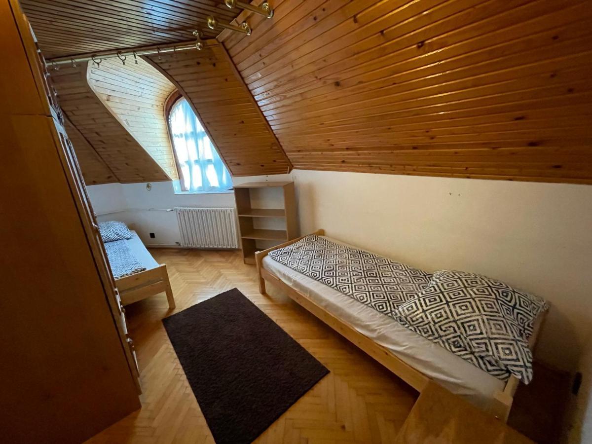 Szimpla Vendeghaz Hotell Miskolc Exteriör bild